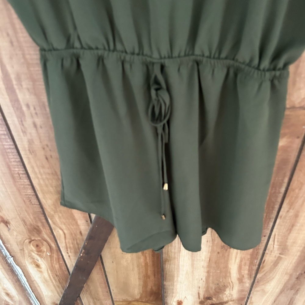 NWT Iris Olive Green Romper Size Large - Picture 11 of 11
